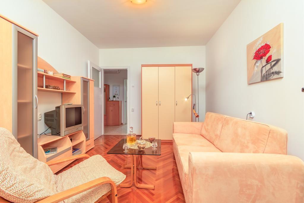 Apartment Barbaresko Spalato Esterno foto