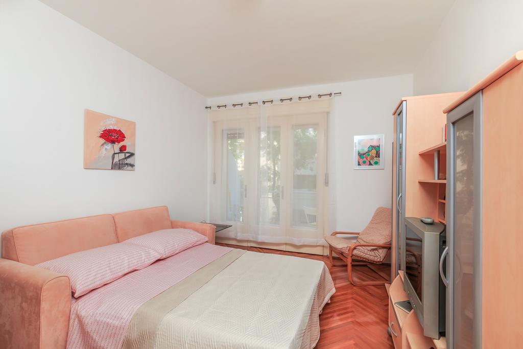 Apartment Barbaresko Spalato Esterno foto